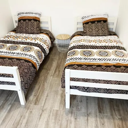 Appartement Chaleureux Wifi Et Parking Gratuit